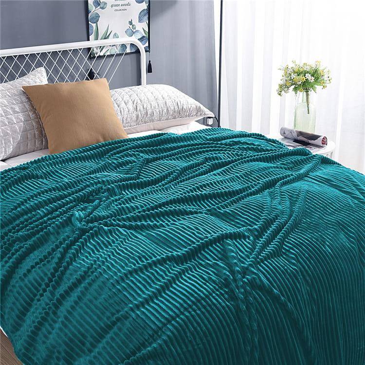 koc prazki turkus.jpg